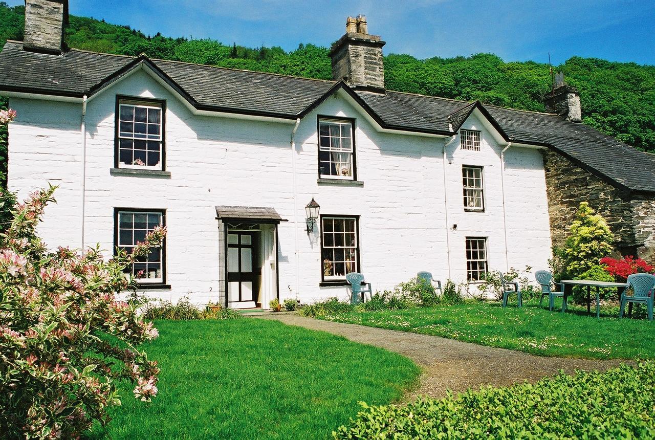Gogarth Hall Farm Holidays Pennal Exterior photo