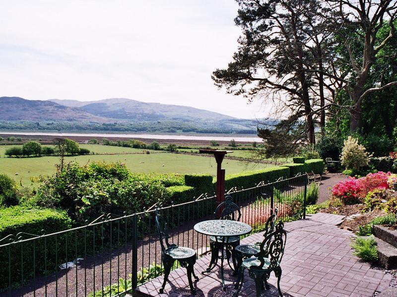 Gogarth Hall Farm Holidays Pennal Exterior photo
